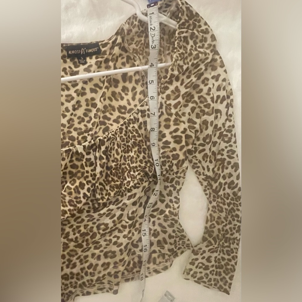 🤎💖Almost Famous Animal Print Blouse - Picture 10 of 13